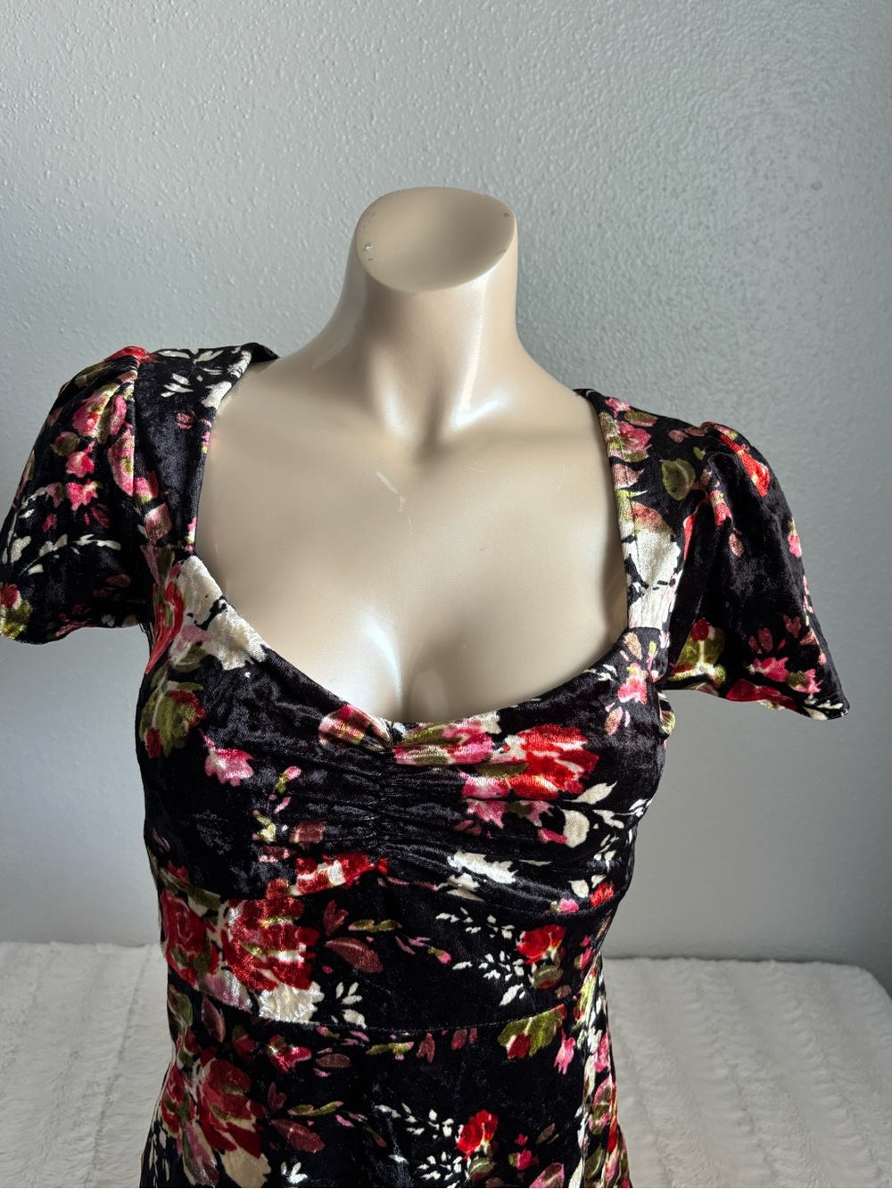 Urban Outfitters Floral Velvet Mini Dress Y2K Cottagecore Boho Coquette - Picture 2 of 5